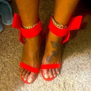 Brand new, NWB…red side bow stiletto’s, size 11